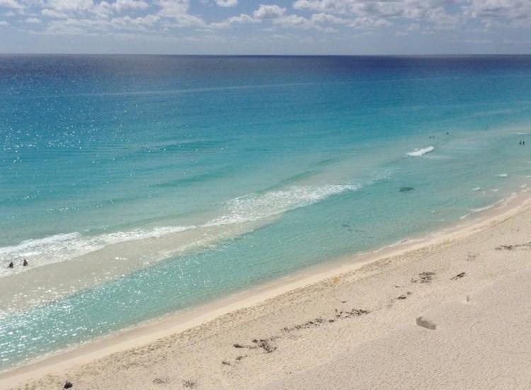 Studio Oceanfront Prime Location Cancun Exterior photo